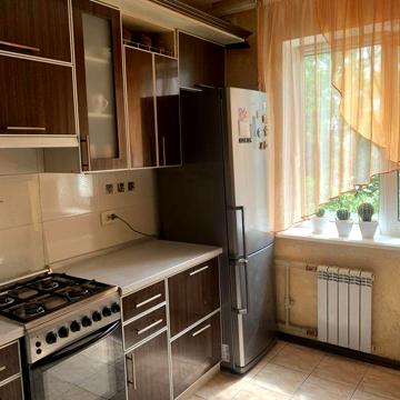 Продаж 4-х кімнатної квартири