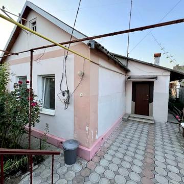 Деревообробна вул., 84