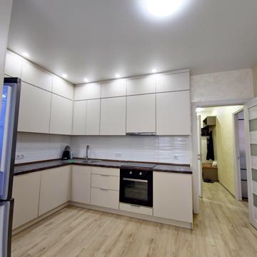 Подільська вул., 115