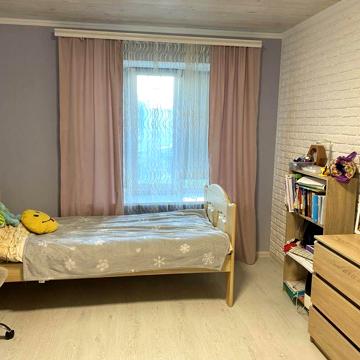 Продам квартиру двокімнатну м-н Сосновий 1