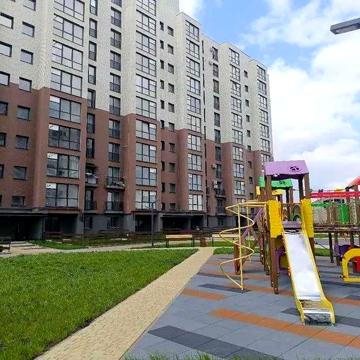 Здана 1,5-к квартира, працює ліфт, ЖК Містечко Мануфактура