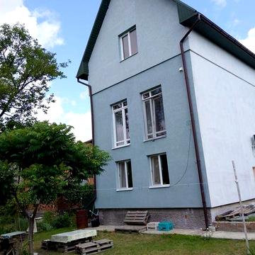 Новий, затишний будинок поруч з річкою, Патлаївка, зі зручностями