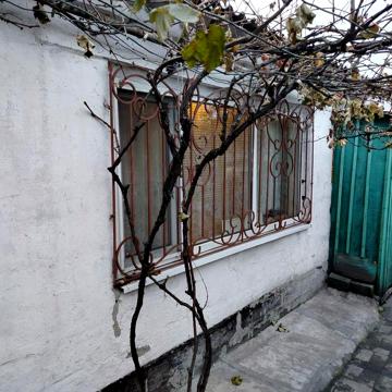Продам 1/2дома с отдельным входом 2гаража р-н ул.Алтайская
