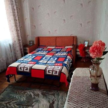 Довгострокова оренда 2х кімнатної квартири на вул. Брацлавська 70