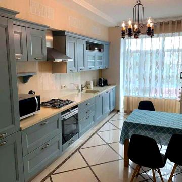 Продаж квартири клубний буд 105м² вул Патріотів Караваєві дачі 245000$