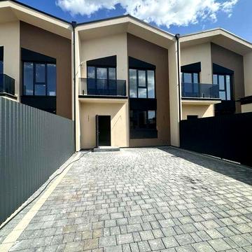 Продається таунхаус з ремонтом