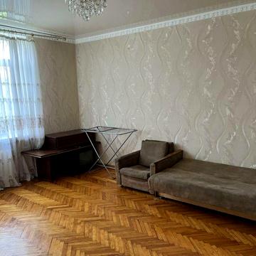 Здам 2х кімнатну в центрі міста