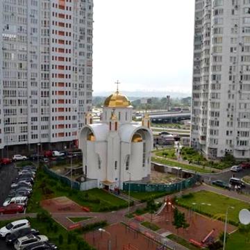 Єлизавети Чавдар вул., 3