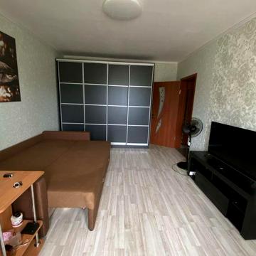 Продам квартиру в місті Остер