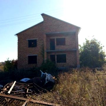 Продам власний будинок + 11 сот зeмлі Терміново Договірна