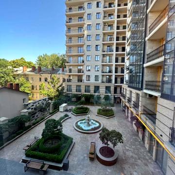 Адмирала Азарова, 6Б