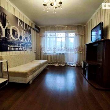 Довгострокова оренда 1к Квартира Набережна Перемоги вулиця
