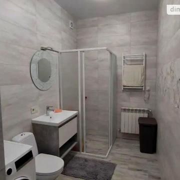 Продаж 3к Дім Кінноспортивна вулиця