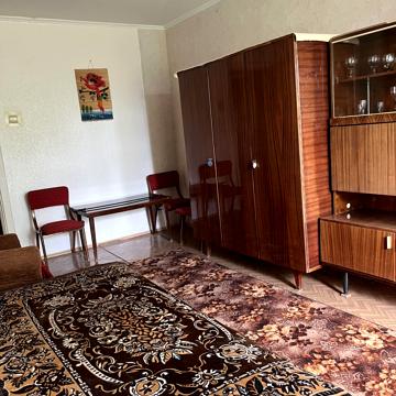 Харківська вул., 8