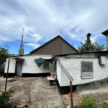Продам 4кімн дім на Колеснікова