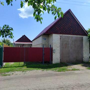Продам будинок в смт Чаплине