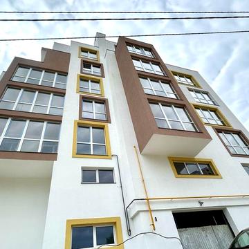 Без % вул.Очеретяна 2 кім 61м 75000$