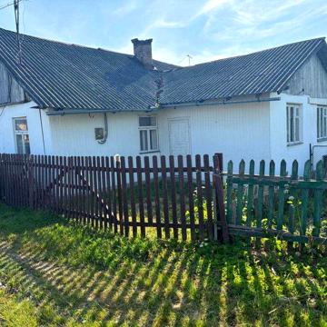 Продається частина будинку (квартира) і земельна ділянка м. Тисмениця