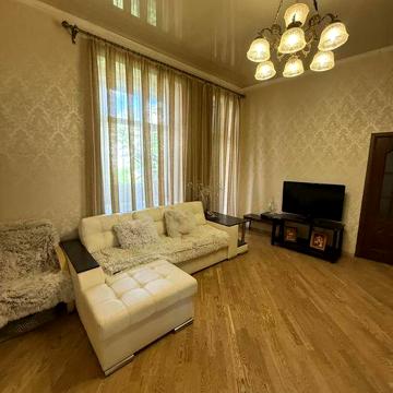 Продам квартиру Полтавский шлях 65м2