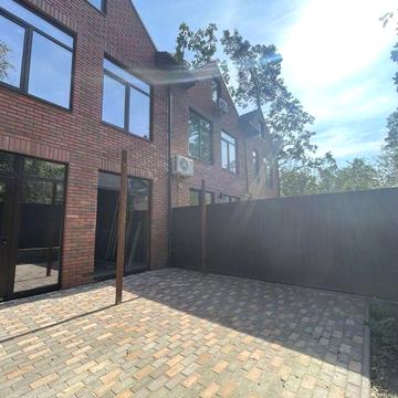 Мин оф. Iпотека. Стуса Ірпінь, зелене затишне місце. Найкращій таун