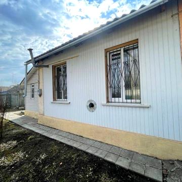 Пів будинку Кожанка