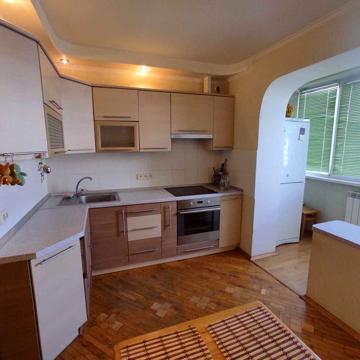 Продаж 3к разд квартира м Харківська вул Ревуцького 19/1 !