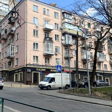 Татарська вул., 18-Б