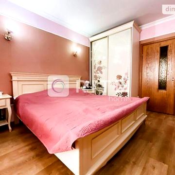 Продаж 3к Квартира Соборності проспект
