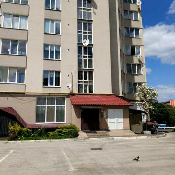 Павла Скоропадського вул., 8