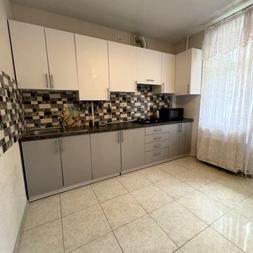 Довгострокова оренда 1к квартири на Озерній