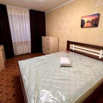 Богдана Хмельницького просп. (Героїв Сталінграда), 39