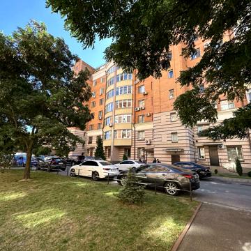 Соборності вул. (Жовтнева), 40В