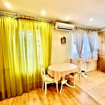 Запорізьке шосе, 9