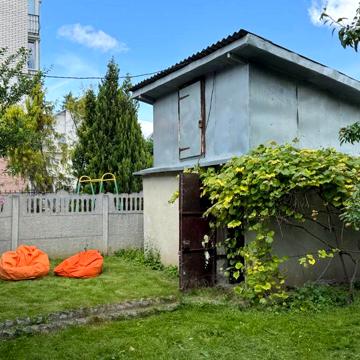 Оренда 1/2 будинку в центрі міста
