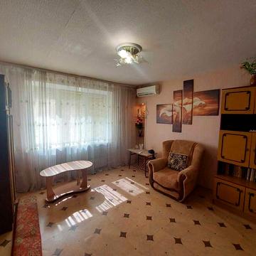 ПРОДАМ великогабаритну 1-кімн. на вул. Медичній (р-н Автовокзалу) (Н)