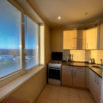 Сдам 1 ком. квартиру с ремонтом, метро Героев Труда (522 м/р).