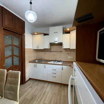 Червоної Калини просп., 37