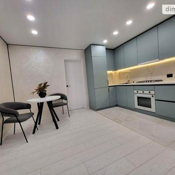Продаж 3к Квартира Злуки проспект