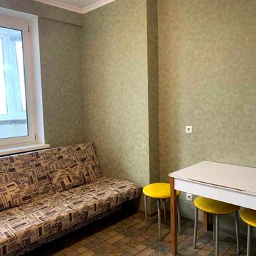 1к,Оболонь,ЖК"Гранд",Героїв полку "Азов"(Малиновського)4в.Метро!50м!.