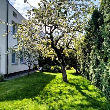 Оренда від власника окремої автономної двоповерхової частини будинку