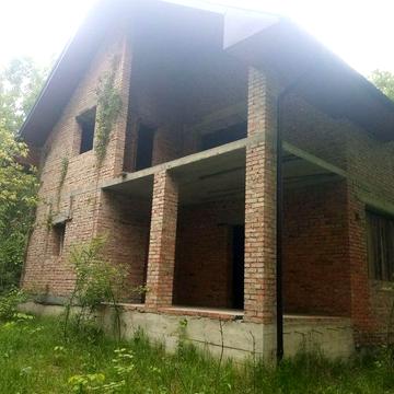 Продається будинок біля лісу
