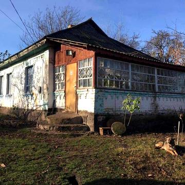 Продам будинки с землею