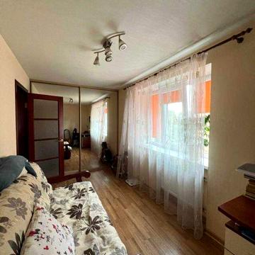 Продается 2к 4/5 квартира метро Холодная Гора 87658