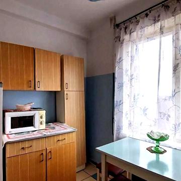 Академіка Заболотного вул., 32