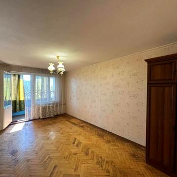 Дарницький бульв., 7