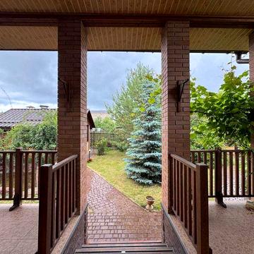 Продам чудовий будинок в неймовірному місці. Веретинівка.