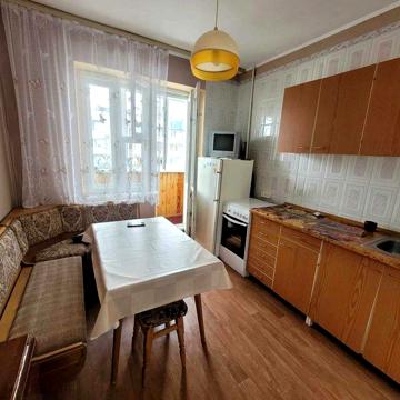 Оренда  1к.квартири біля метро, вул. Героїв Дніпра 34а, 10000 гривень