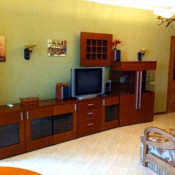 Оренда 2 кімн. квартири ЖК Дипломат Холл EV