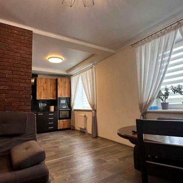 ПРОДАЖ: красива 3 кім квартира в новобудові +комора