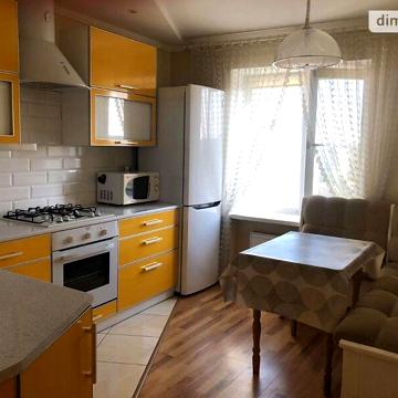Довгострокова оренда 2к Квартира Верхарна вулиця